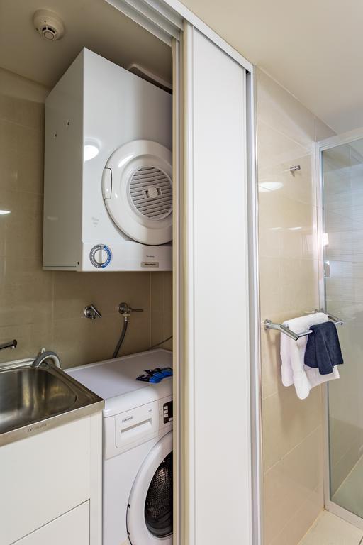 Hotel 111 นิวแคสเซิล ภายนอก รูปภาพ